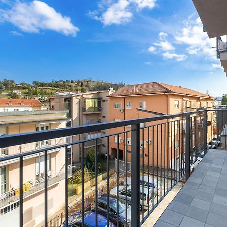 Appartamento Centrale Con Parcheggio E Wi-Fi Gratuito Ac Alba  Exterior photo
